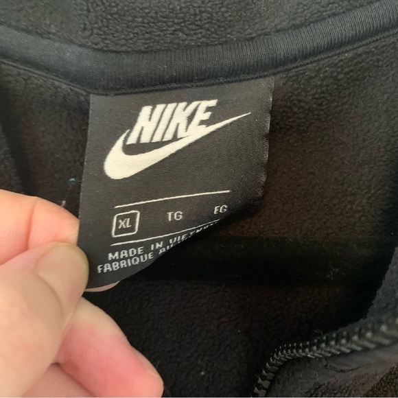 Nike Fleece Pullover - Picture 8 of 10